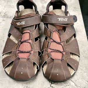 Teva Deacon hiking Outdoor sandal. Size 11